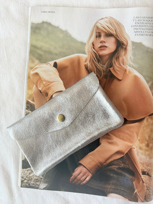 Monedero Grande Metalizado Plateado